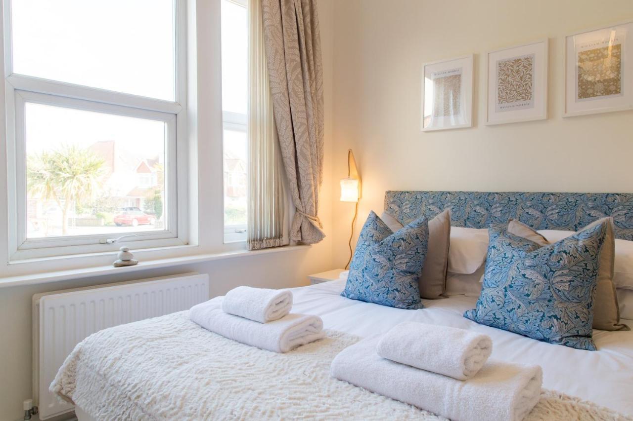 Harry'S House Poole Hotel Екстериор снимка