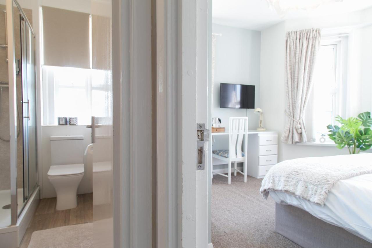 Harry'S House Poole Hotel Екстериор снимка