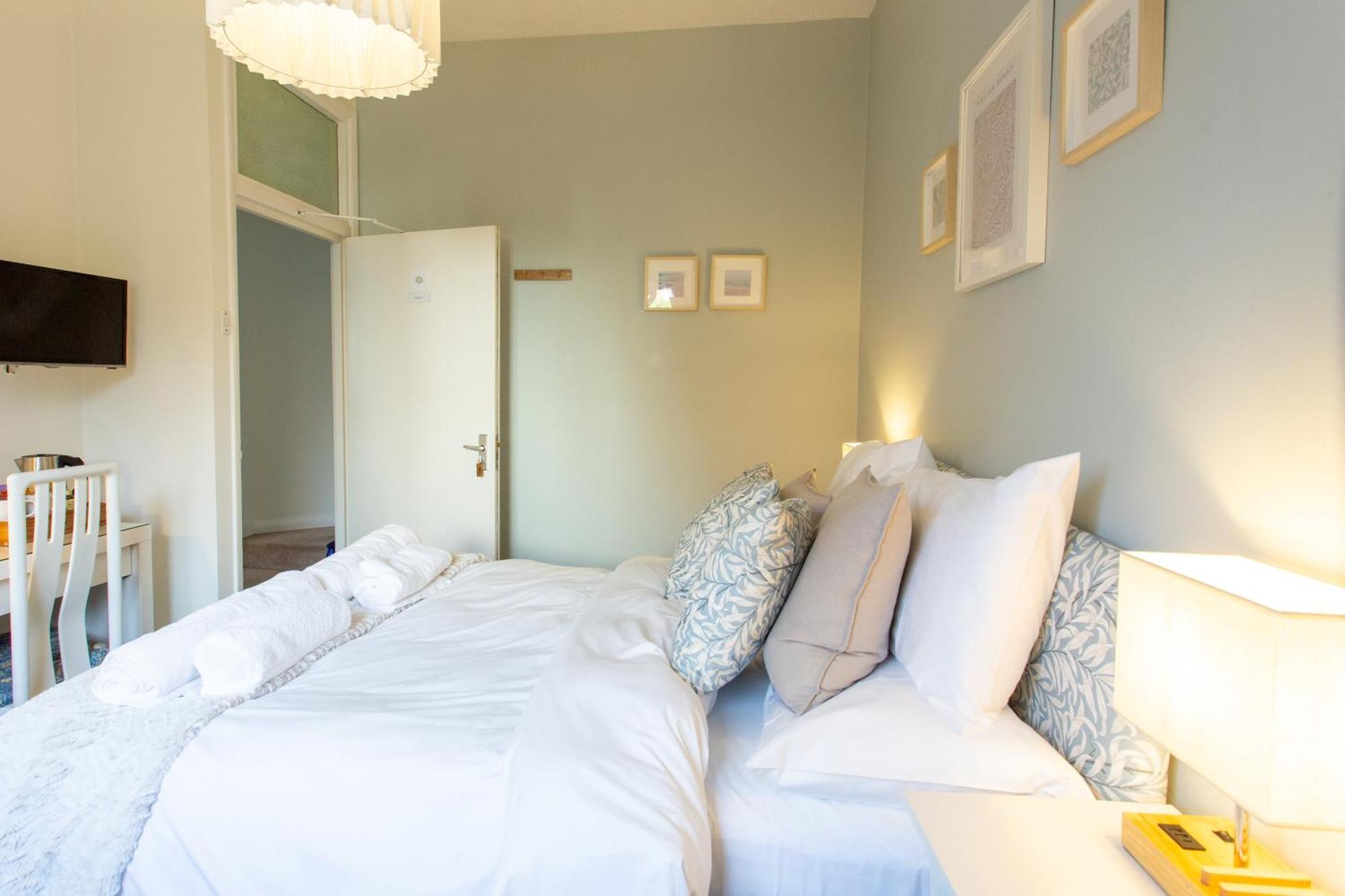 Harry'S House Poole Hotel Екстериор снимка