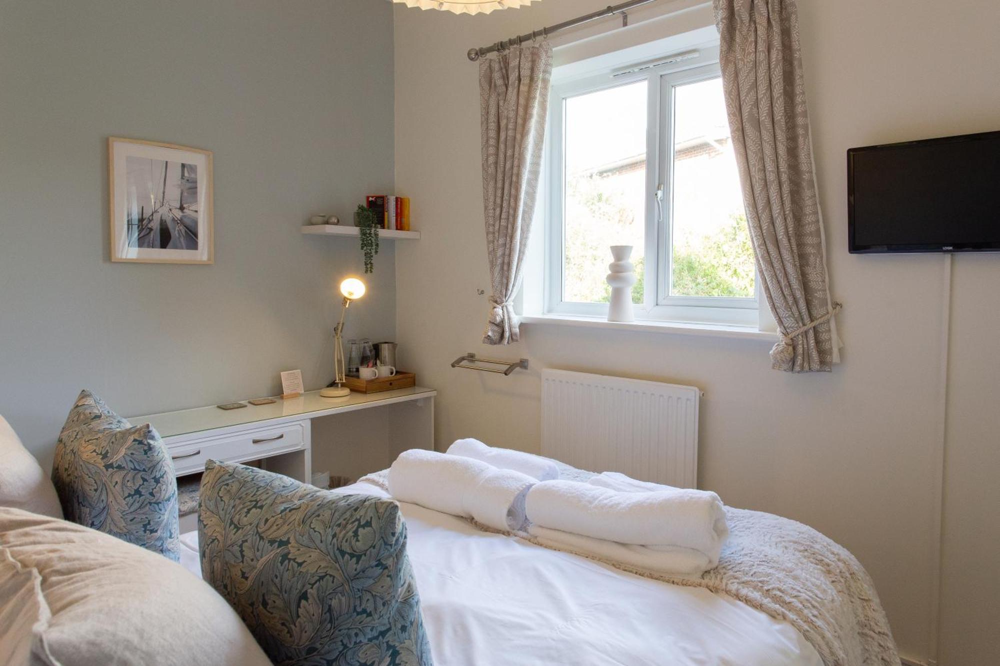 Harry'S House Poole Hotel Екстериор снимка